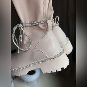 Cream White Faux Leather Knew High Boots w. Crystals